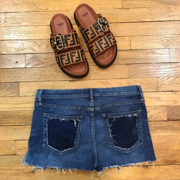 Gap Cut Off Festival Distressed Shorts - Picture 2 of 2